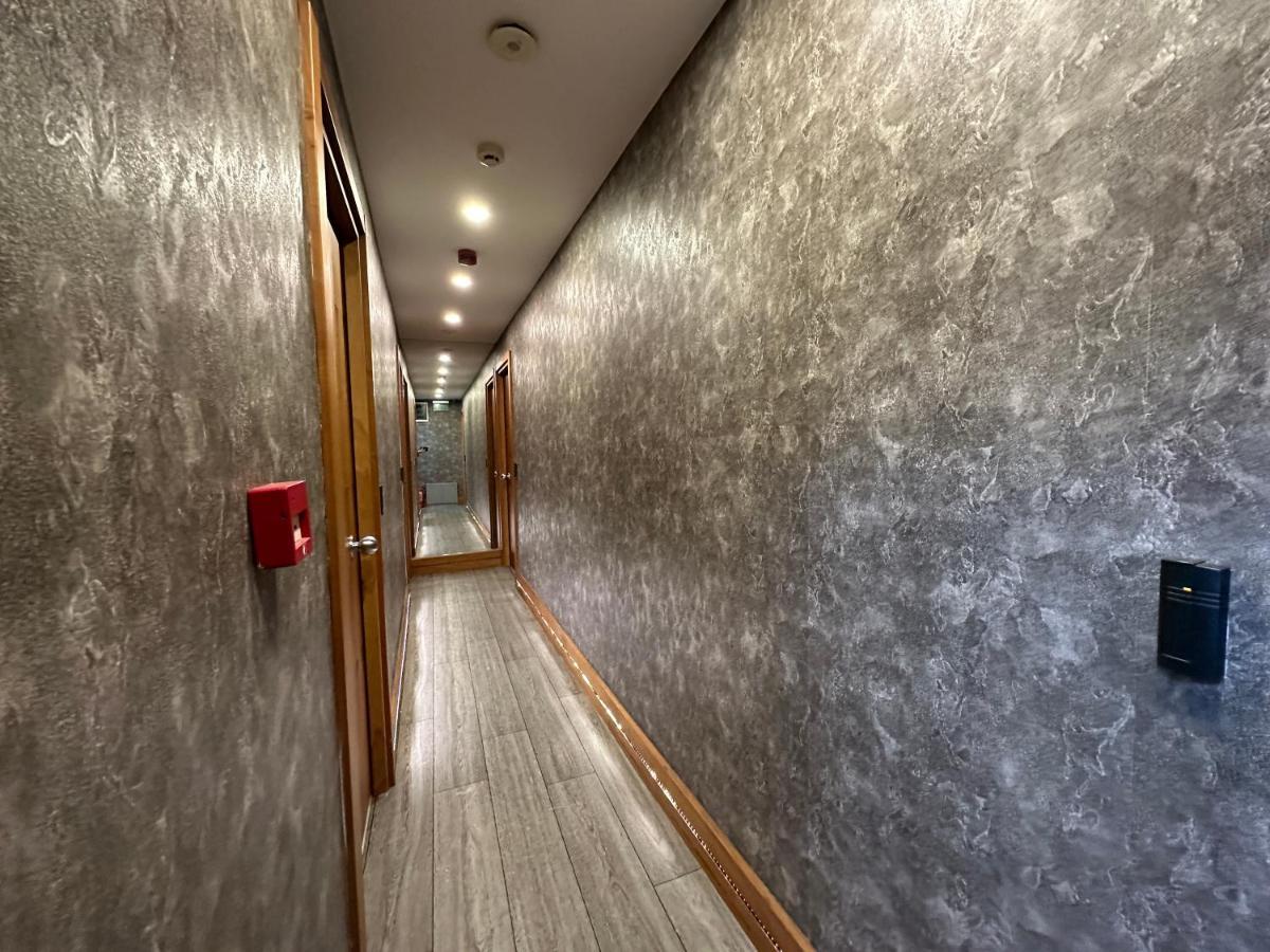 Black Art Otel Istanbul Exterior foto