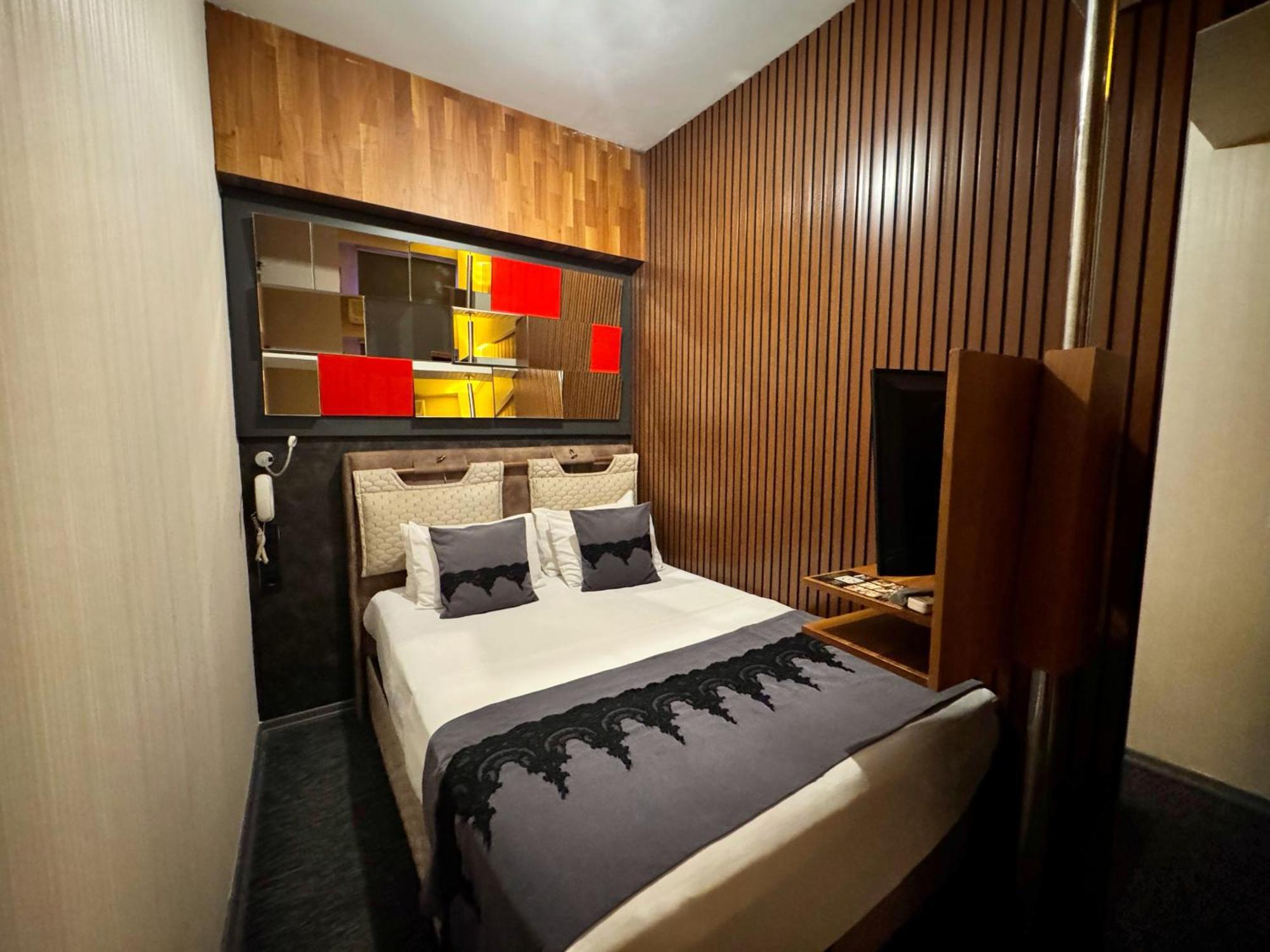 Black Art Otel Istanbul Exterior foto